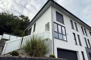 Haus mieten in 67706 Krickenbach, Modernes Haus mit 4,5-Zimmern, Garten und Garage in Krickenbach (Kreis Kaiserslautern)