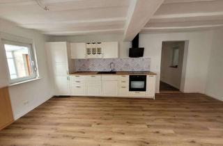 Immobilie mieten in Leidenhofener Straße 7B, 35085 Ebsdorfergrund, Charmante 3-Zimmer-Erdgeschosswohnung mit neuer Einbauküche, Terrasse und Stellplatz