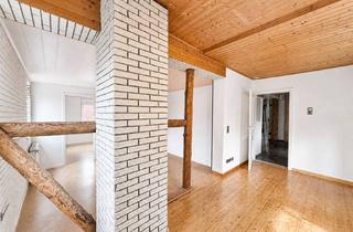 Wohnung mieten in 34576 Homberg, Wohnen und Arbeiten vereint: Wohnung, Gewerbe, Halle und Garten in Homberg