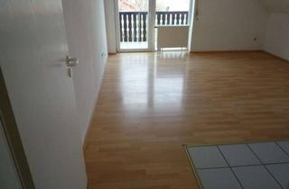 Wohnung mieten in Landwehr, 34474 Diemelstadt, Wunderschöne 2 ZKB-Wohnung, Einbauküche, Balkon, Garten in Aussichtslage in Diemelstadt
