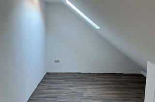 Wohnung mieten in Calwer Straße 2/1, 75331 Engelsbrand, Charmante 3-Zimmer-Dachgeschosswohnung in Engelsbrand mit Weitblick.