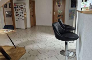 Wohnung mieten in Burggrumbacher Straße, 97294 Unterpleichfeld, Großzügig wohnen mit vier Zimmern in Unterpleichfeld
