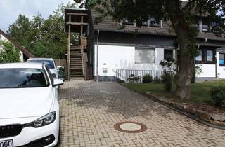 Wohnung mieten in 42279 Wuppertal, Gepflegte 5-Zimmer-DG-Wohnung mit Balkon und Einbauküche in ruhiger Wohnlage