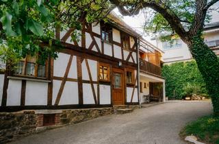 Haus kaufen in Am Hals, 35644 Hohenahr, Traumhafte Fachwerk-Hofreite mit Scheune, Garten & modernem Wohnkomfort – provisionsfrei