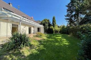 Haus kaufen in 86356 Neusäß, ** Großes EFH mit sep. zugänglicher ELW / Geschäftsbereich - TOP Lage **