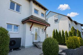 Doppelhaushälfte kaufen in 36251 Bad Hersfeld, Doppelhaushälfte mit ca. 164 m² Wohnfläche, Wärmepumpe und Photovoltaikanlage auf dem Johannesberg
