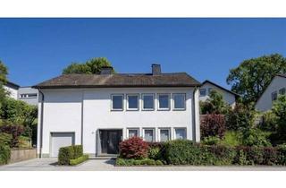 Einfamilienhaus kaufen in 57319 Bad Berleburg, Gepflegtes Einfamilienhaus mit ELW in zentraler Lage in Bad Berleburg