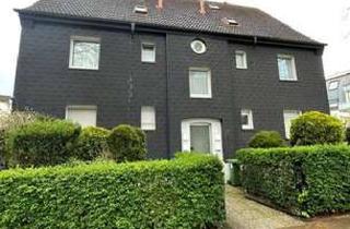 Mehrfamilienhaus kaufen in Dulmener Str., 46117 Osterfeld-West, Boutique-Boutique-Mehrfamilienhaus mit renovierter und separater 4-Zimmer-Gartenwohnung.