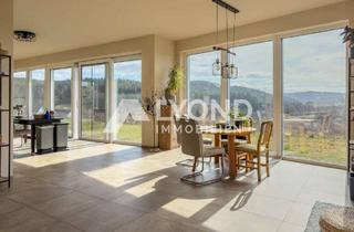 Haus kaufen in 35104 Lichtenfels, Panoramablick Bungalow mit eigener Einfahrt und großem Grundstück, wartet auf den neuen Eigentümer!