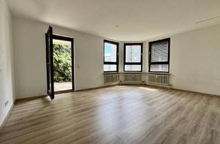 Wohnung mieten in 72760 Reutlingen, 2-Zimmer Wohnung mit Terasse und TG-Stellplatz