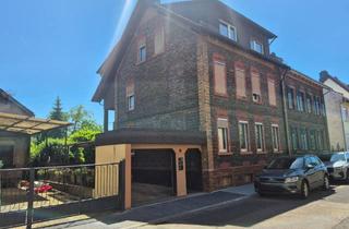 Haus kaufen in 63457 Hanau, Zweifamilienhaus mit viel Platz und großem Potenzial in ruhiger Lage von Hanau-Großauheim