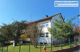Mehrfamilienhaus kaufen in 90562 Heroldsberg, Attraktives Anlageobjekt! Mehrfamilienhaus mit 4 Wohnungen und Garagen