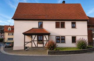 Einfamilienhaus kaufen in 97650 Fladungen, PROVISIONSFREI Großzügiges Einfamilienhaus mit Scheune und Garage in ruhiger Lage von Fladungen / Rhön