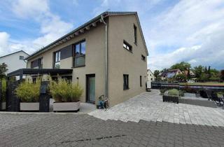 Doppelhaushälfte kaufen in 90584 Allersberg, Allersberg - Hochwertige Doppelhaushälfte in zentraler Lage von Allersberg