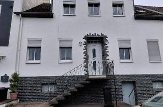 Haus kaufen in 54568 Gerolstein, Gerolstein - Reihenmittelhaus zum Kauf