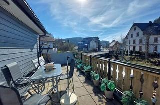 Wohnung kaufen in 78147 Vöhrenbach, Zwischen City und Sonnenplatz: Schicke 3-Zimmer-Wohnung mit großem Balkon