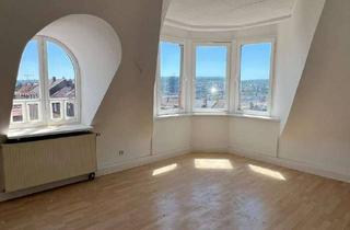Wohnung kaufen in Bismarckstraße 20, 75179 Nordstadt, Wohnen mit Weitblick: Großzügige DG-Altbauwohnung