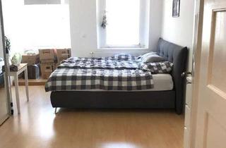Wohnung kaufen in 90763 Südstadt, Gemütliche zentrale Altbauwohnung