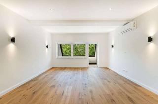 Wohnung kaufen in 40237 Düsseltal, Zeitlose Eleganz im kernsanierten Altbaujuwel