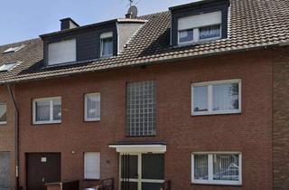 Wohnung kaufen in Isidor-Caro-Straße 35, 51061 Stammheim, 5-Zimmer-Dachgeschosswohnung in Köln-Stammheim