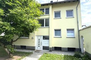 Wohnung mieten in Bahnhofstraße 69, 65795 Hattersheim, Wunderschöne 3-ZKB-Wohnung mit Balkon & Einbauküche