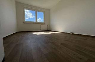Wohnung mieten in Lindenstraße 137, 06847 Alten, 3-RWE mit Balkon