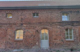 Wohnung mieten in Kirchstraße, 39317 Parey, Wohnen im denkmalgeschützten 4-Seitenhof am Schloss in Zerben