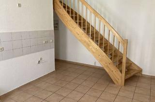 Wohnung mieten in Humboldtstr., 07545 Gera, Altbau-Charme: Großzügige Maisonette-Wohnung mit Wintergarten und Dachterrasse.