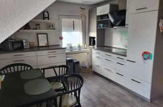 Wohnung mieten in Dorfstraße 49, 18182 Blankenhagen, Alltagstaugliche 3-Zimmer-Wohnung mit Balkon in Blankenhagen