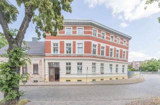 Wohnung mieten in Puschkinstr., 14712 Rathenow, **2-Zimmer Altbauwohnung im Zentrum von Rathenow mit neuer EBK**
