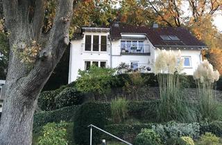 Wohnung mieten in Am Grünen Weiher 22, 51467 Bergisch Gladbach, Wunderschöne Dachgeschosswohnung mit Balkon/Ausblick und EBK in Hanglage von Bergisch Gladbach