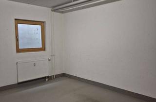 Wohnung mieten in 81829 München, Lager-/ Hobbyraum Nähe Messe München Riem im UG der Selma-Lagerlöf-Str. 82, 20qm, 180€