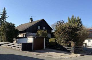 Haus kaufen in 90768 Vach, Charmanter Bungalow mit Galerie, Gartenidylle und Garage in Fürth-Vach