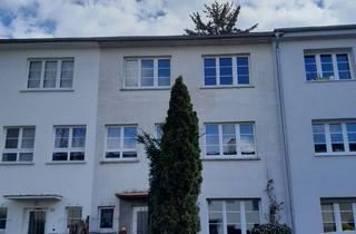 Haus kaufen in Fuchshohl 26, 60431 Ginnheim, GEBOTSVERFAHREN - RMH in Ffm. Ginnheim - ca. 144 m² Wfl. inkl. ELW & Garten