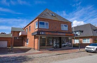 Haus kaufen in 25774 Lunden, Wohn- und Geschäftshaus mit großer Betreiberwohnung und vielseitiger Gewerbefläche in Lunden
