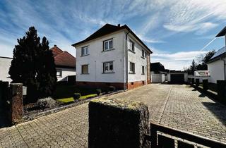 Haus kaufen in 76761 Rülzheim, Zweifamilienhaus mit Entwicklungspotenzial – eine Wohneinheit frei, eine vermietet