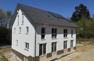 Doppelhaushälfte kaufen in 85777 Fahrenzhausen, Geräumige Doppelhaushälfte mit Garage in Fahrenzhausen zu erwerben! *Energiestandard KfW 55 EE*