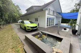 Villa kaufen in 35435 Wettenberg, Diskrete Villa mit separatem Funktionshaus in einzigartiger Alleinlage auf großem Anwesen!