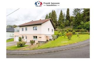 Einfamilienhaus kaufen in 54570 Rockeskyll, Einfamilienhaus mit ELW in Rockeskyll - Garage mit Dachterrasse & Weitblick
