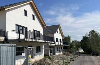 Haus mieten in Über Den Wiesen 35, 65388 Schlangenbad, Modernes Wohnen mitten im Grünen vom Taunus