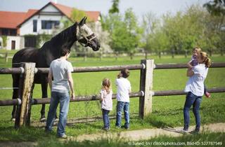 Grundstück zu kaufen in 86857 Hurlach, Heute Pferdekoppel – morgen attraktiver, bezahlbarer Wohnraum für junge Familien