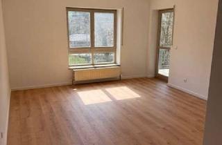 Wohnung kaufen in Pelchenhofener Straße 49b, 92318 Neumarkt, Sanierte, großzügige 3-Zi-WE zu verkaufen