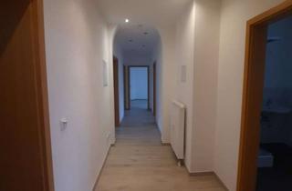 Wohnung mieten in 06237 Leuna, Wohnen in der Gartenstadt -Leuna- / Renovierte 4-Raum-Wohnung im gepflegten MFH mit Balkon