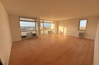 Wohnung mieten in Marbachweg 70, 60435 Preungesheim, 4-ZW mit großen Balkonen und Skyline Blick im 10. OG - WG geeignet