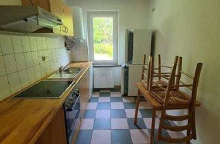 Wohnung mieten in Ernst-Abbe-Straße a.A., 98693 Ilmenau, Schöne 3-Zimmer-Wohnung im 1. OG, frisch geweißt, Einbauküche u. Tageslichtbad, im Grünen gelegen!