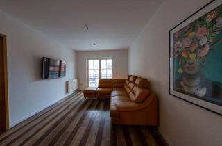 Wohnung mieten in Karl-Marx-Straße 24, 15537 Grünheide, Vollmöbliert mit Einbauküche und Balkon: stilvolle 2-Zimmer-Wohnung im Herzen Grünheides