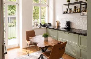 Wohnung mieten in Mühlsteige 37, 89073 Mitte, Ein Zuhause der Extraklasse – 4 Zimmer mit maßgefertigten Einbauten!