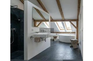 Wohnung kaufen in 95028 Hof, Dachgeschoß-Appartement kernsaniert!