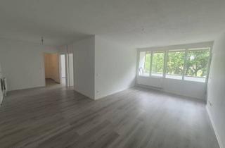 Wohnung kaufen in Bückerfeldstr, 47803 Krefeld, 3 Zimmer Wohnung frisch renoviert mit Keller, Balkon