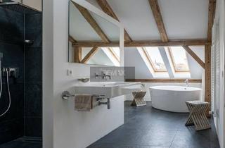 Wohnung kaufen in 95028 Hof, Dachgeschoß-Appartement kernsaniert!